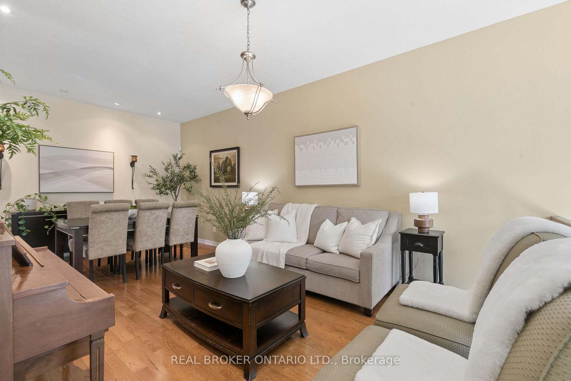 Photo 12 of 30 Doon Mills Drive, Kitchener, Doon South — HOMEH