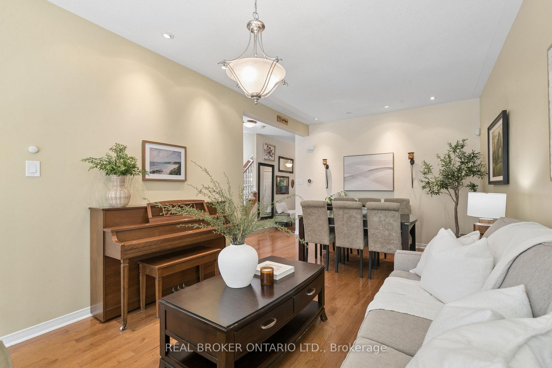 Photo 13 of 30 Doon Mills Drive, Kitchener, Doon South — HOMEH