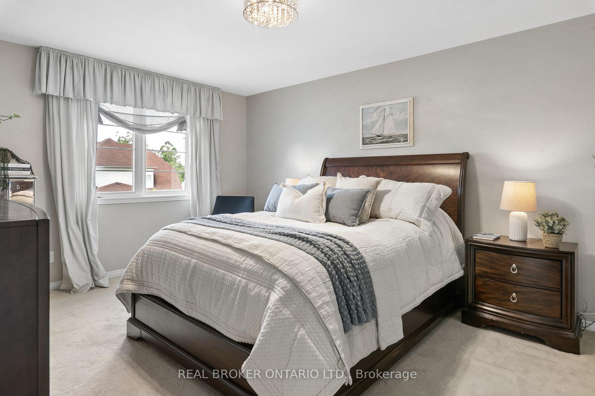 Photo 22 of 30 Doon Mills Drive, Kitchener, Doon South — HOMEH