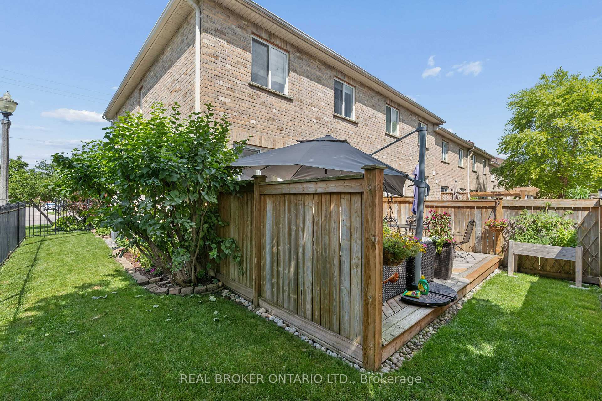 Photo 41 of 30 Doon Mills Drive, Kitchener, Doon South — HOMEH