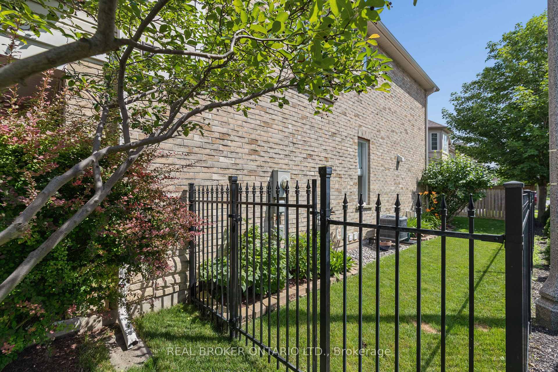 Photo 42 of 30 Doon Mills Drive, Kitchener, Doon South — HOMEH
