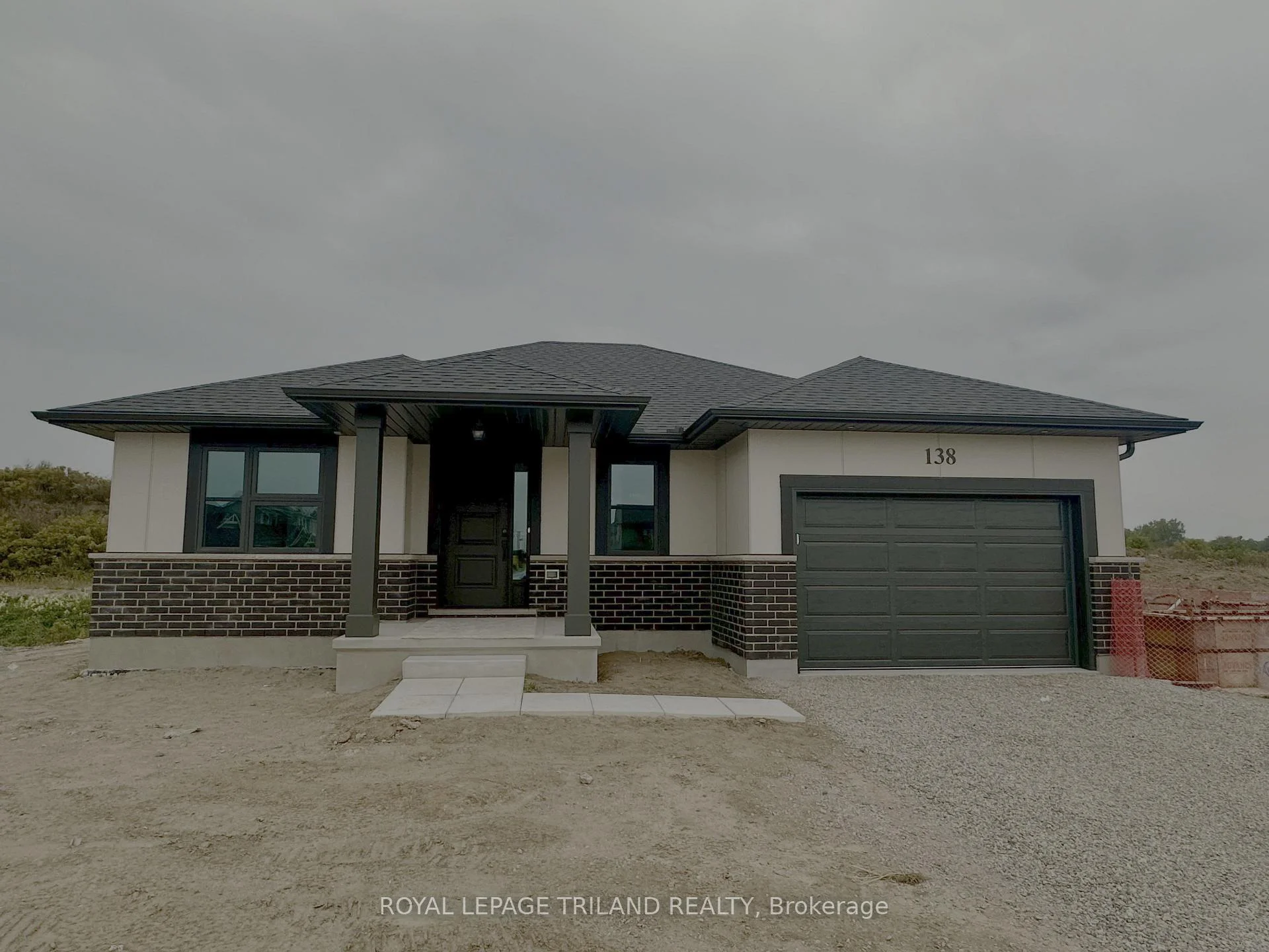 Photo 3 of 138 Benjamin Parkway, St. Thomas — HOMEH