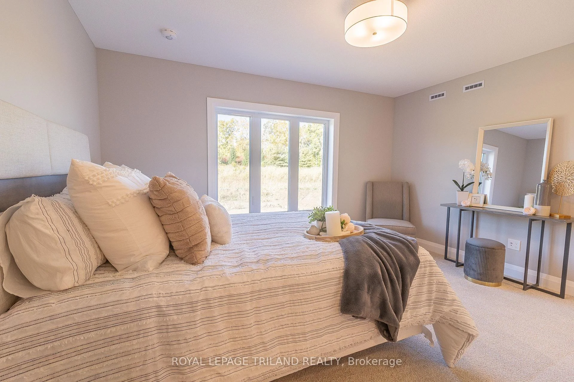 Photo 22 of 138 Benjamin Parkway, St. Thomas — HOMEH