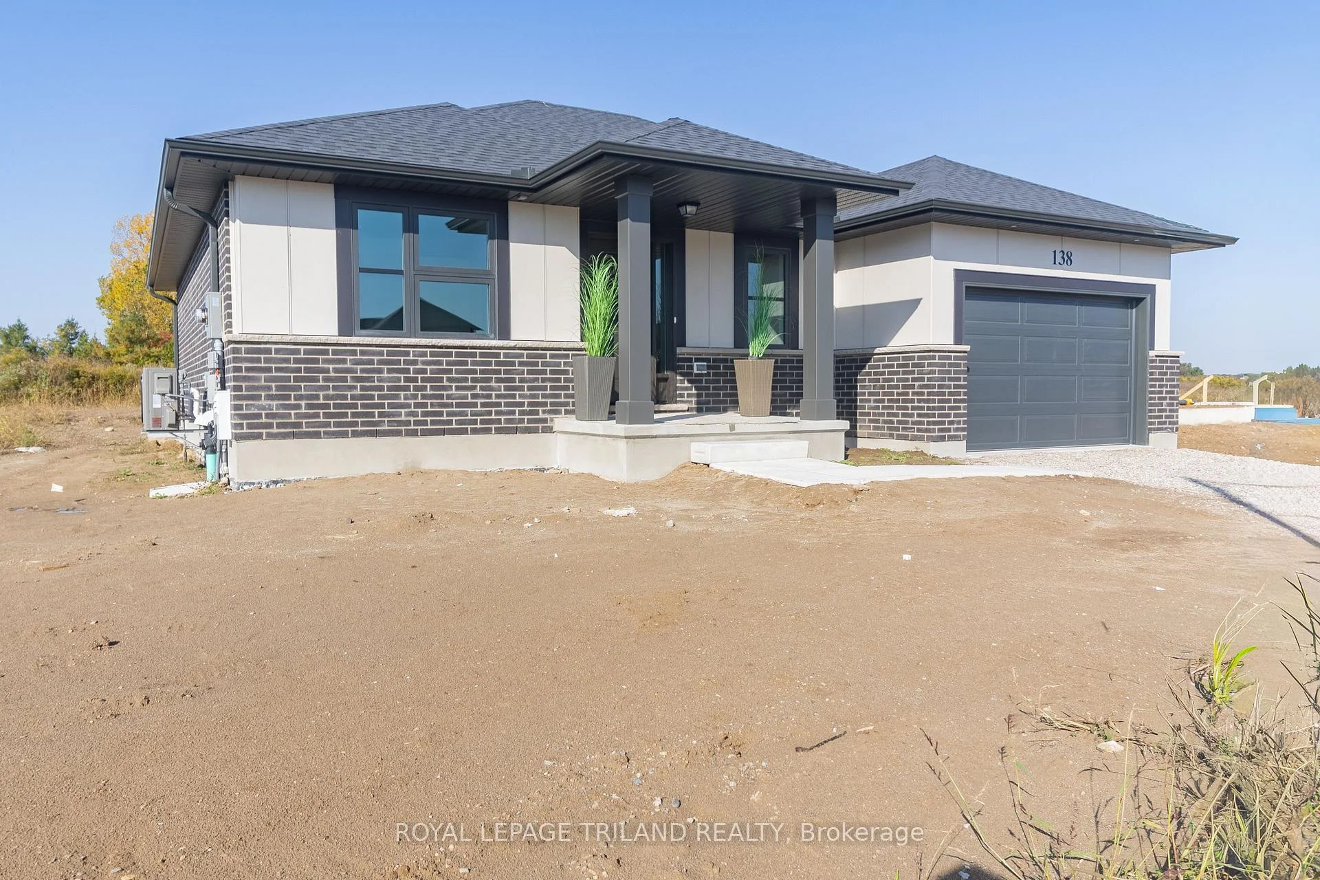 Photo 31 of 138 Benjamin Parkway, St. Thomas — HOMEH