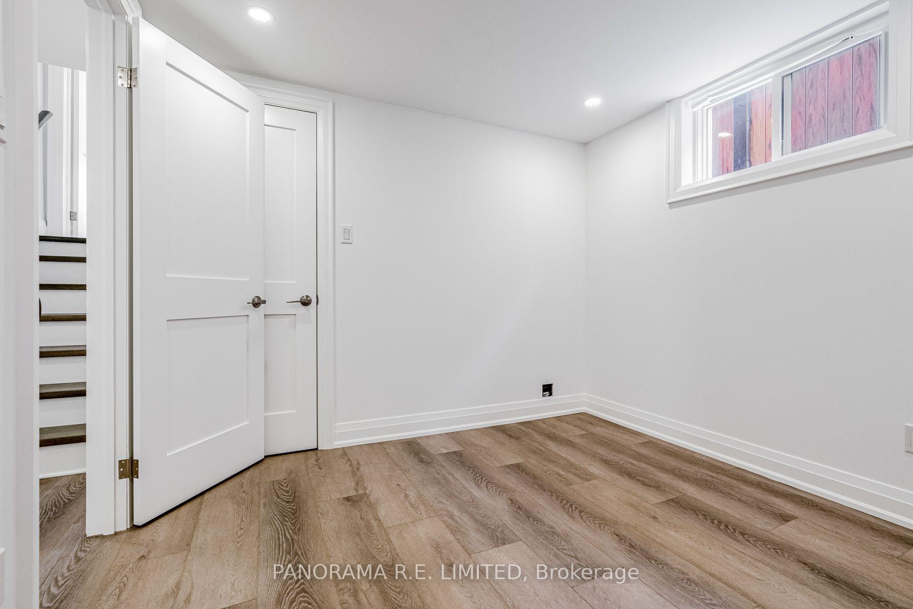 Photo 12 of Unit Lower, 674 Netherton Crescent, Mississauga, Applewood — HOMEH