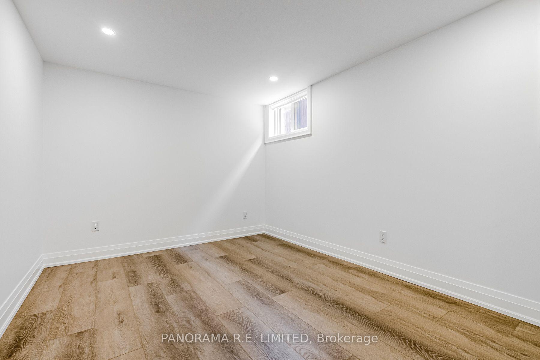 Photo 13 of Unit Lower, 674 Netherton Crescent, Mississauga, Applewood — HOMEH