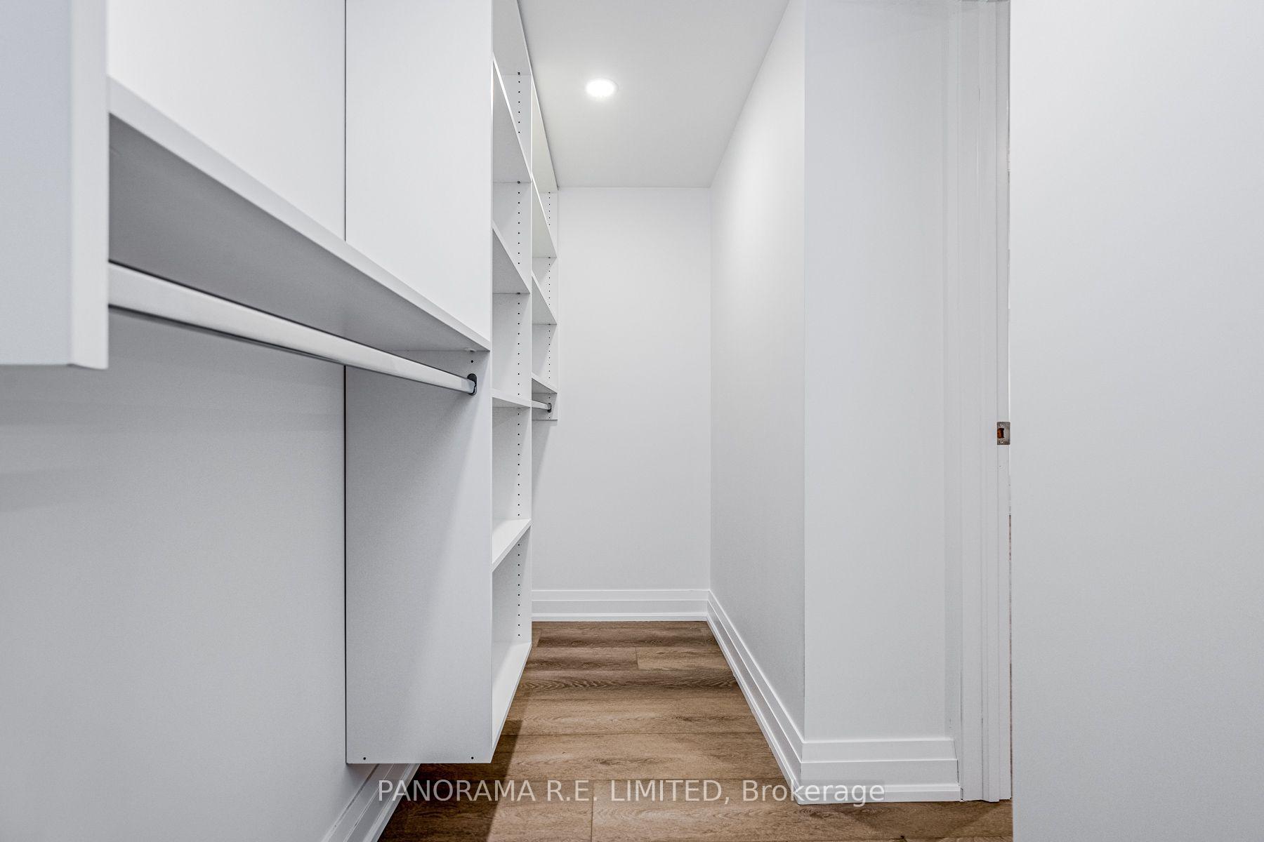 Photo 15 of Unit Lower, 674 Netherton Crescent, Mississauga, Applewood — HOMEH