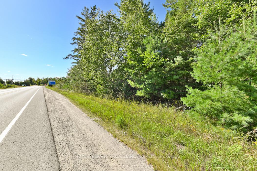 Photo 11 of 1031 Road 506, North Frontenac, Frontenac North — HOMEH