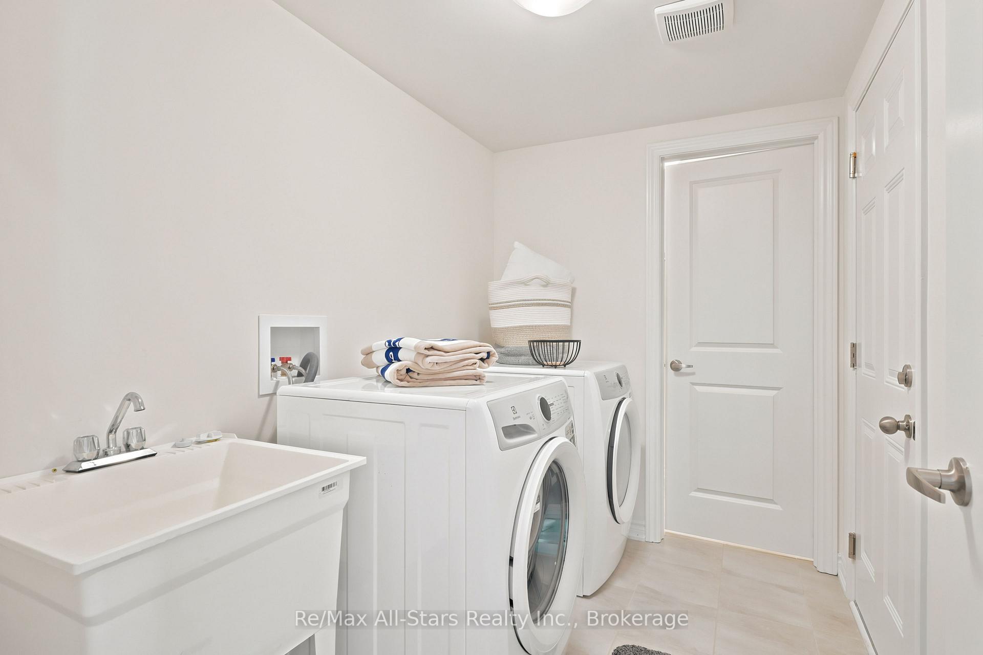 Photo 15 of 67 Hillcroft Way, Kawartha Lakes, Bobcaygeon — HOMEH