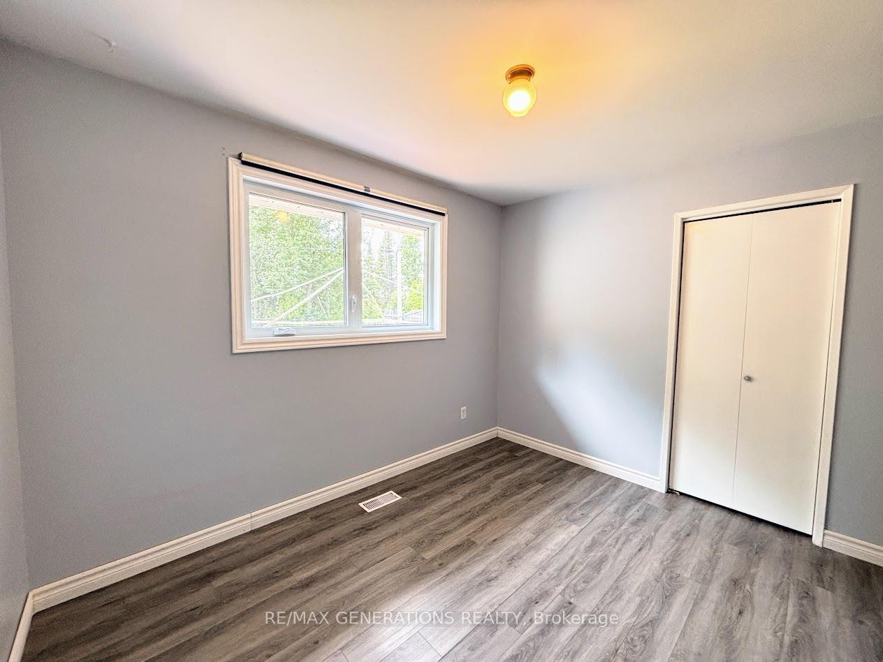 Photo 14 of 62 Redwing Avenue, Manitouwadge, TB-73 — HOMEH