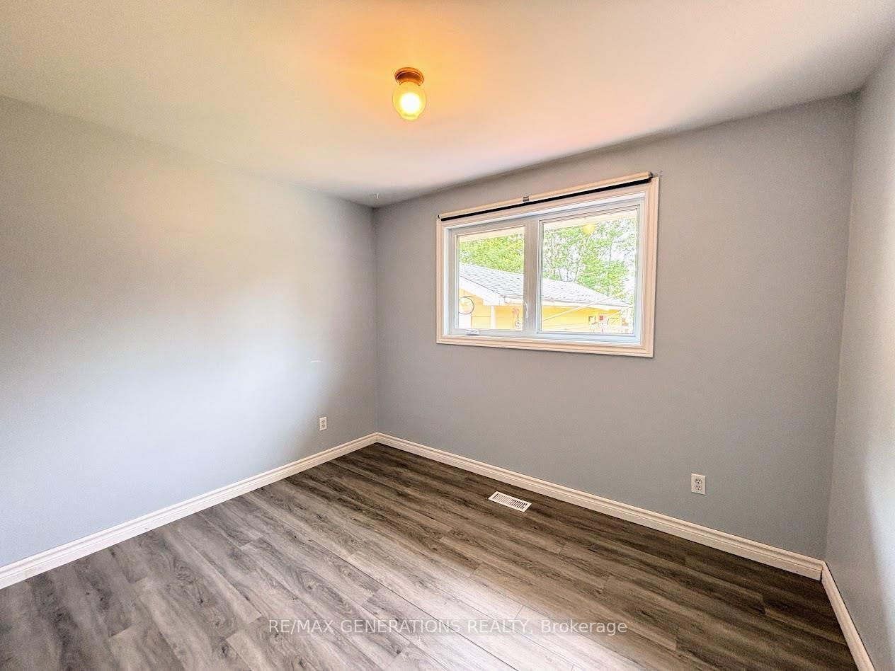 Photo 16 of 62 Redwing Avenue, Manitouwadge, TB-73 — HOMEH