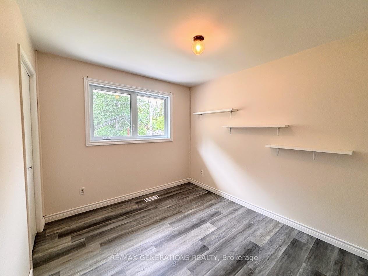 Photo 18 of 62 Redwing Avenue, Manitouwadge, TB-73 — HOMEH