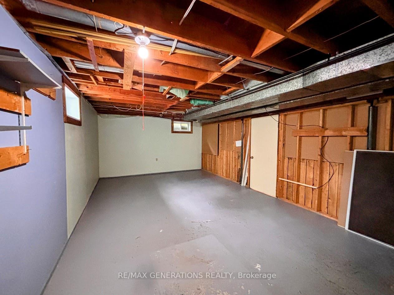 Photo 27 of 62 Redwing Avenue, Manitouwadge, TB-73 — HOMEH