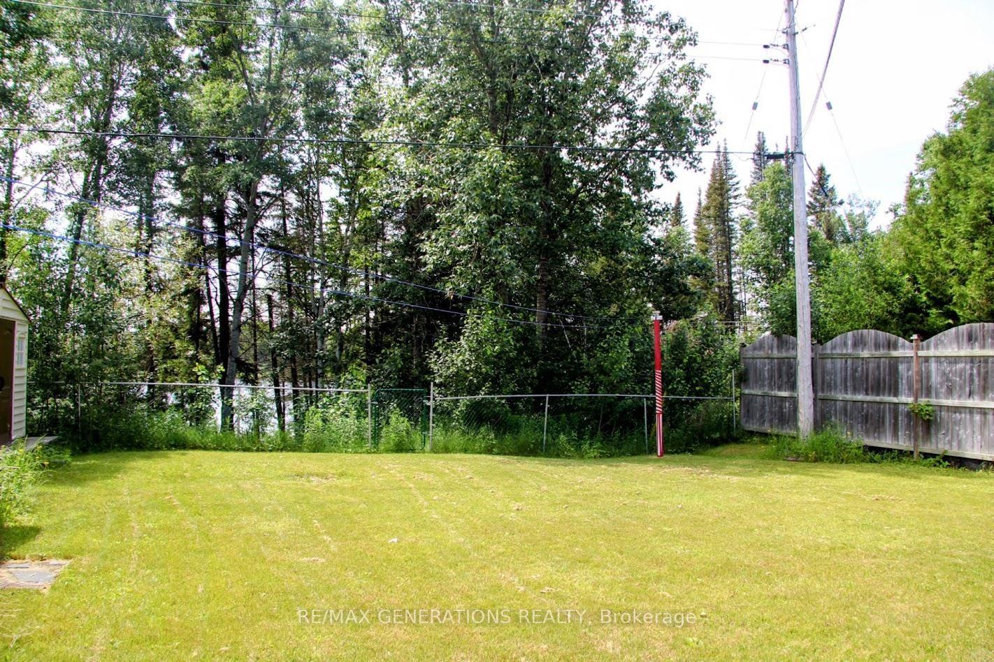 Photo 34 of 62 Redwing Avenue, Manitouwadge, TB-73 — HOMEH
