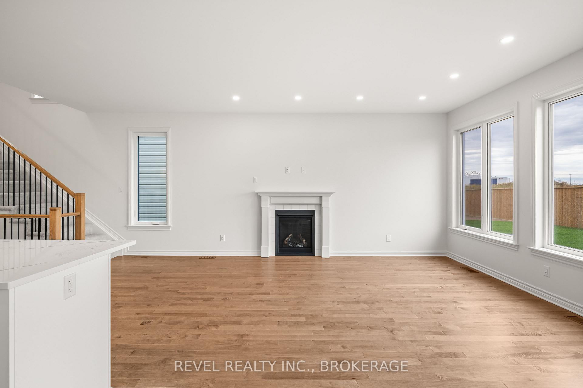 Photo 8 of 1075 Barrow Avenue, Kingston, East Gardiners Rd — HOMEH
