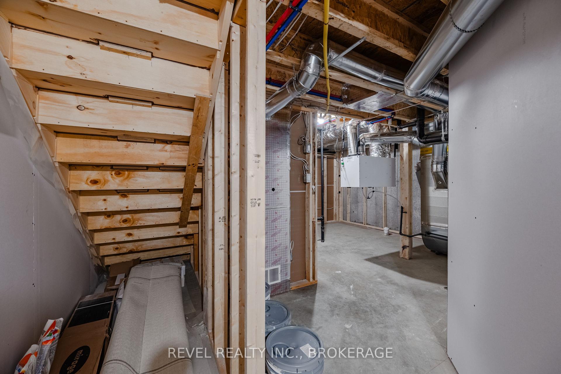 Photo 32 of 1075 Barrow Avenue, Kingston, East Gardiners Rd — HOMEH