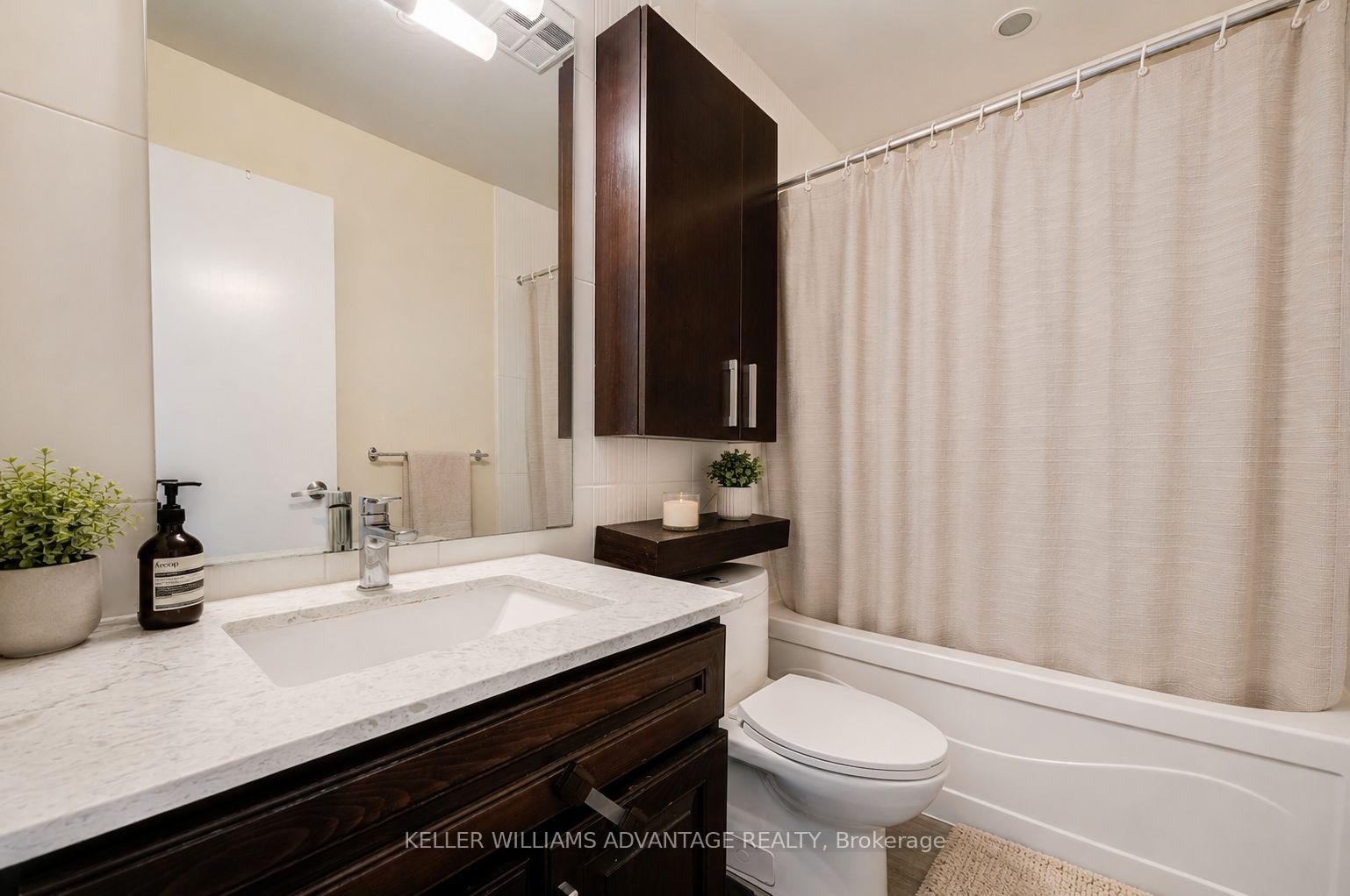 Photo 10 of Unit 332, 8 Telegram Mews, Toronto, Waterfront Communities — HOMEH
