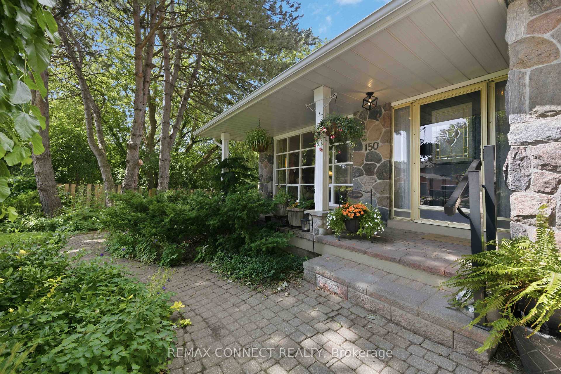 Photo 1 of 150 Pringle Drive, Whitby, Pringle Creek — HOMEH