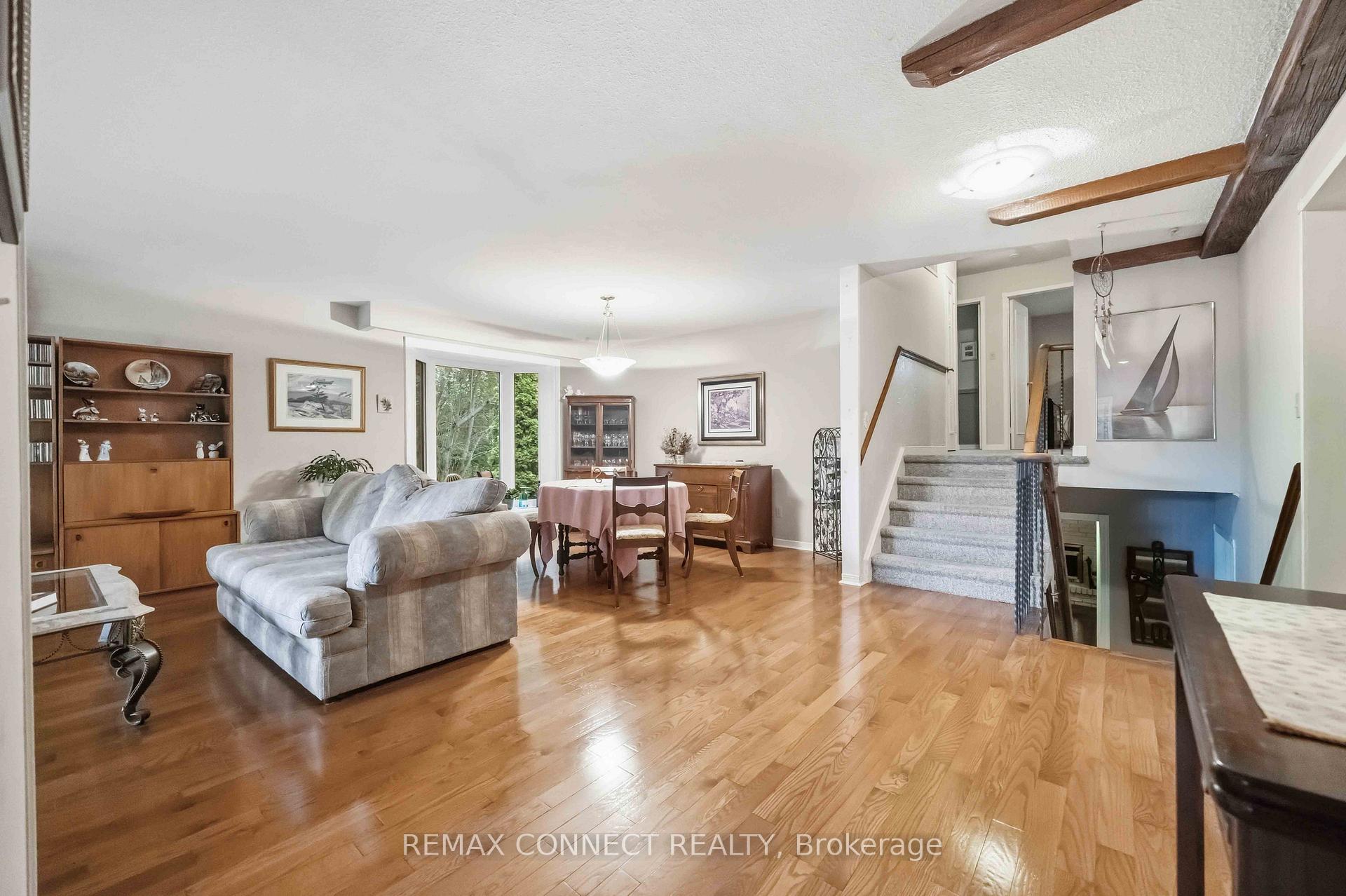 Photo 7 of 150 Pringle Drive, Whitby, Pringle Creek — HOMEH
