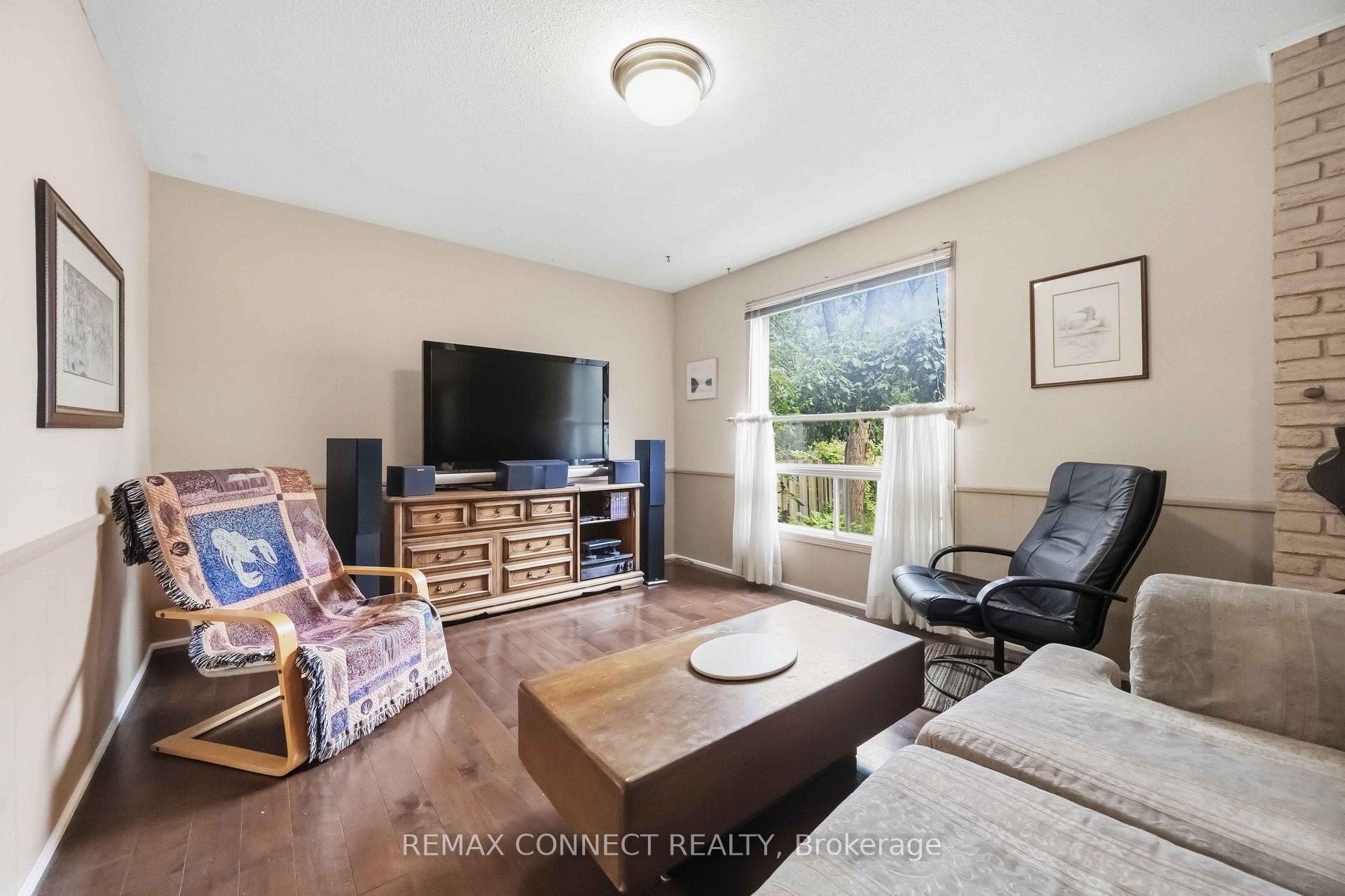 Photo 14 of 150 Pringle Drive, Whitby, Pringle Creek — HOMEH