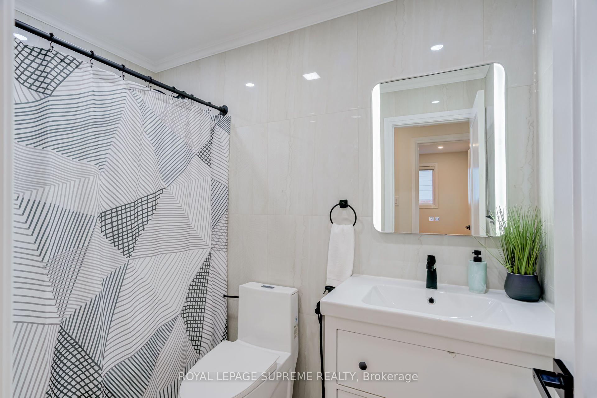 Photo 22 of 143 Voltarie Crescent, Mississauga, Mississauga Valleys — HOMEH