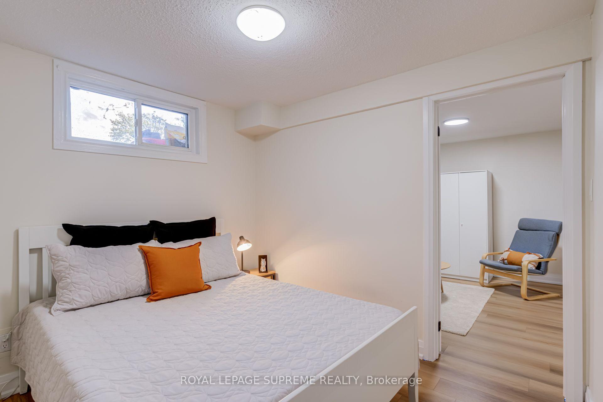 Photo 33 of 143 Voltarie Crescent, Mississauga, Mississauga Valleys — HOMEH