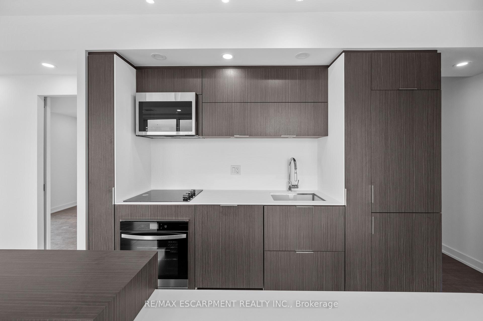 Photo 8 of Unit 1503, 370 Martha Street, Burlington, Brant — HOMEH
