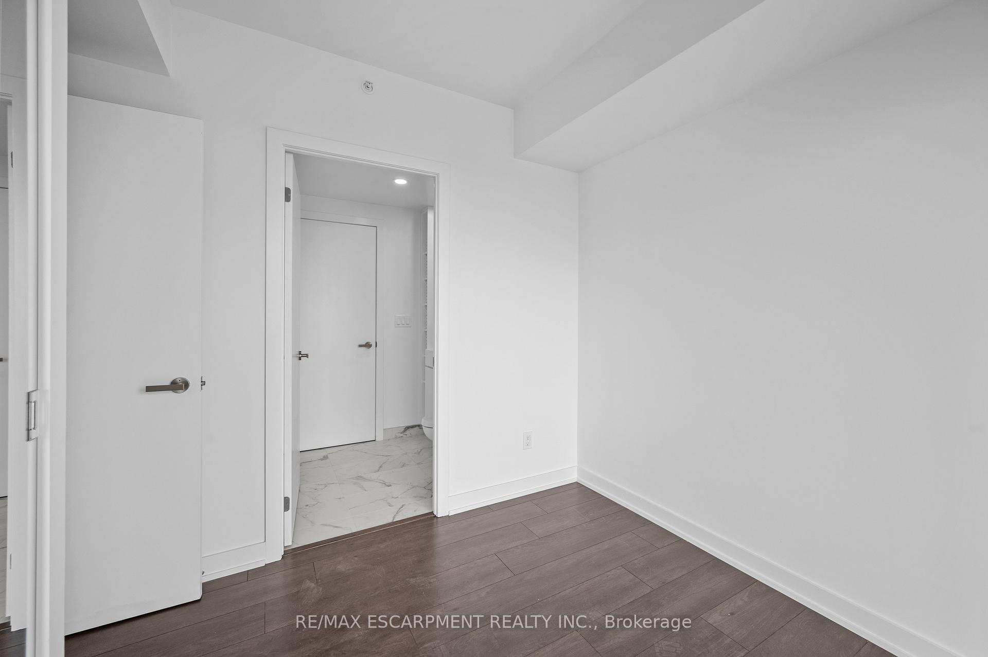 Photo 12 of Unit 1503, 370 Martha Street, Burlington, Brant — HOMEH