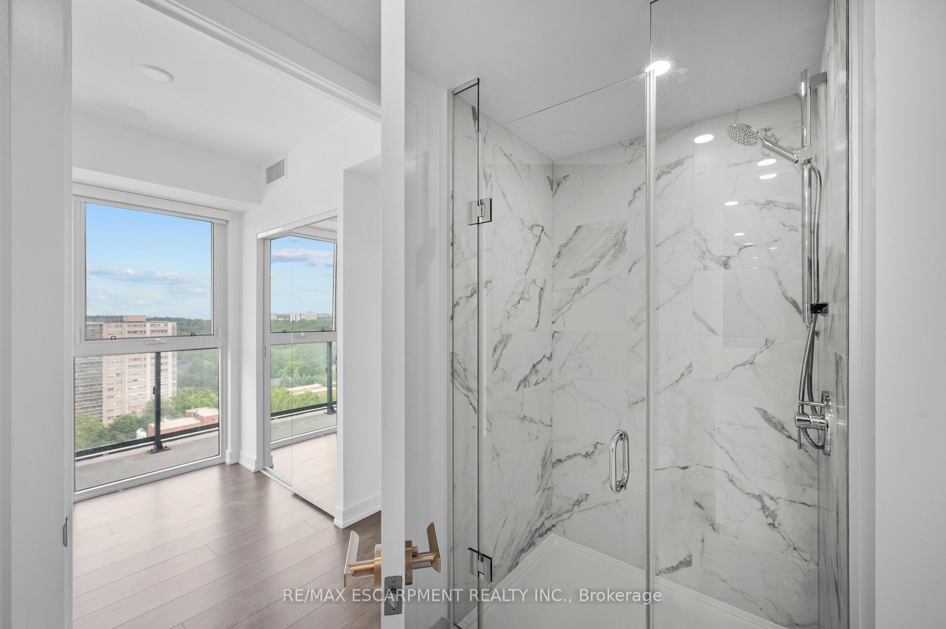 Photo 13 of Unit 1503, 370 Martha Street, Burlington, Brant — HOMEH