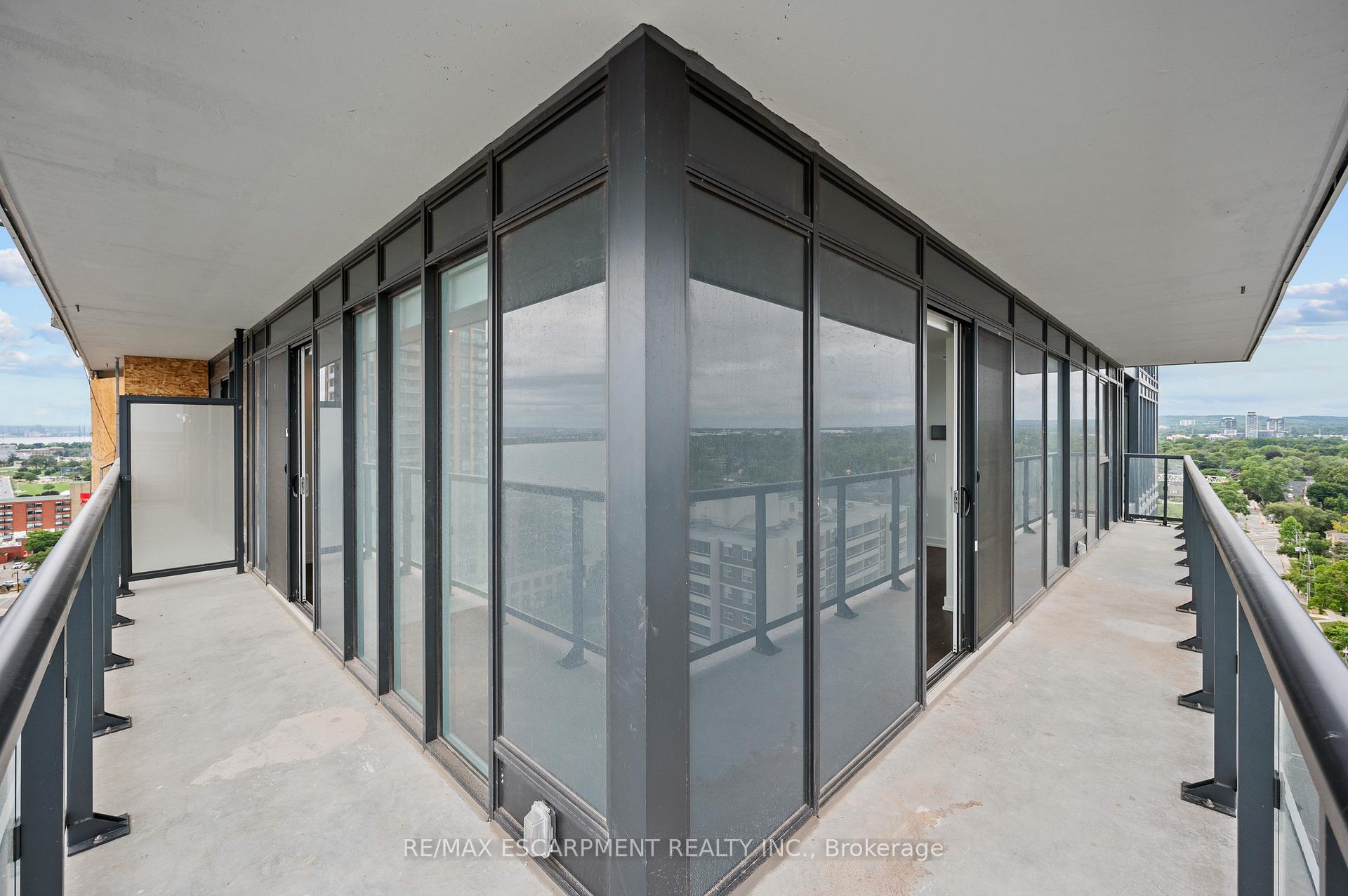 Photo 15 of Unit 1503, 370 Martha Street, Burlington, Brant — HOMEH