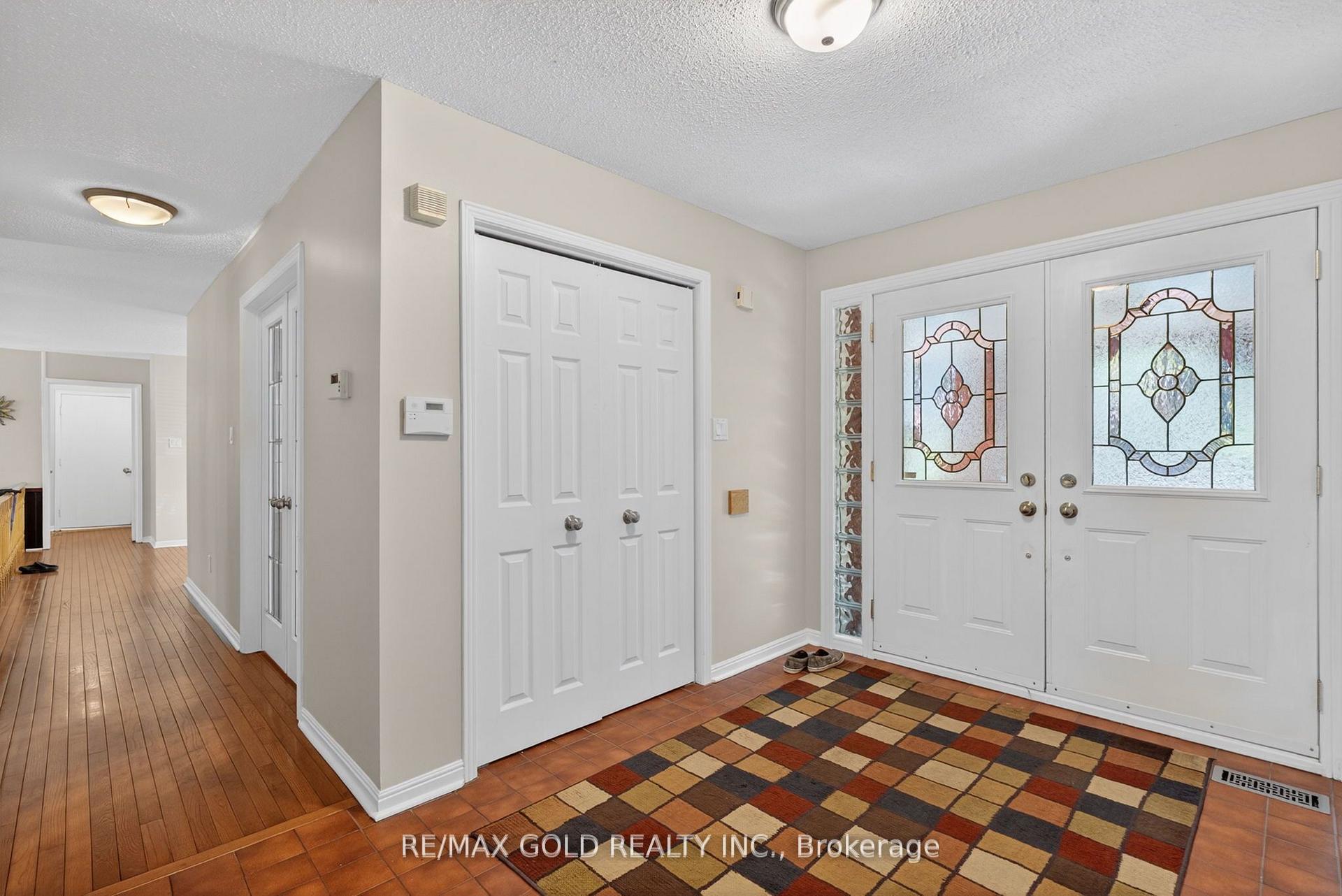 Photo 8 of 14 Cairnmore Court, Brampton, Snelgrove — HOMEH
