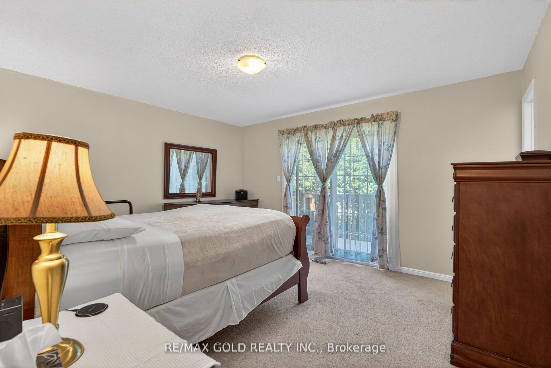 Photo 26 of 14 Cairnmore Court, Brampton, Snelgrove — HOMEH