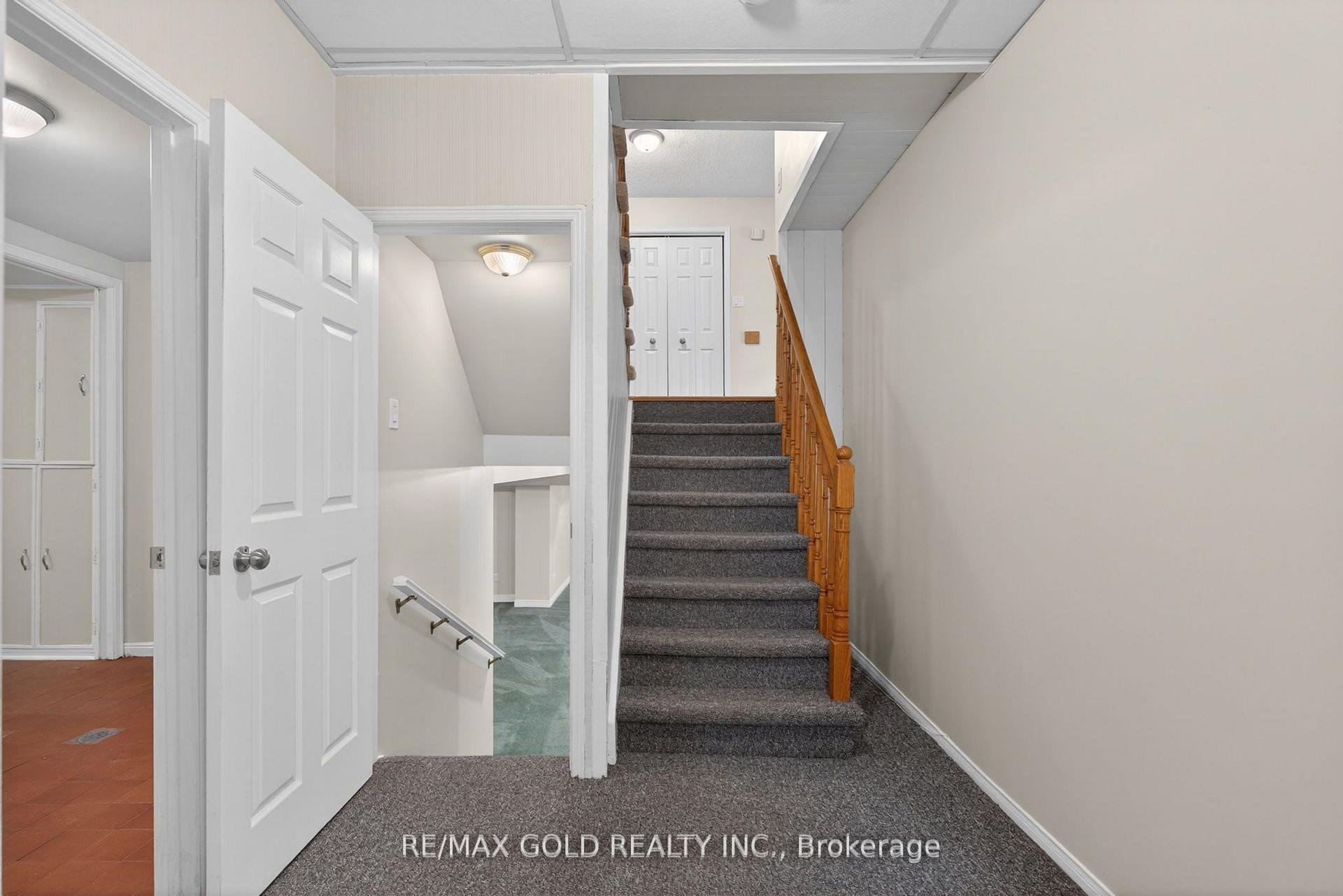 Photo 29 of 14 Cairnmore Court, Brampton, Snelgrove — HOMEH