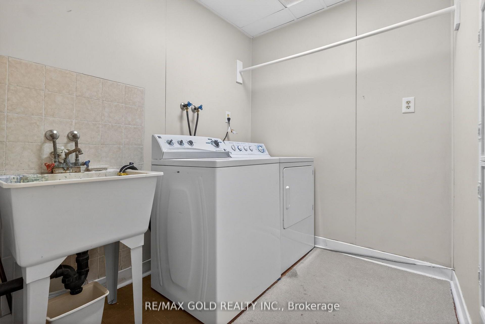 Photo 34 of 14 Cairnmore Court, Brampton, Snelgrove — HOMEH