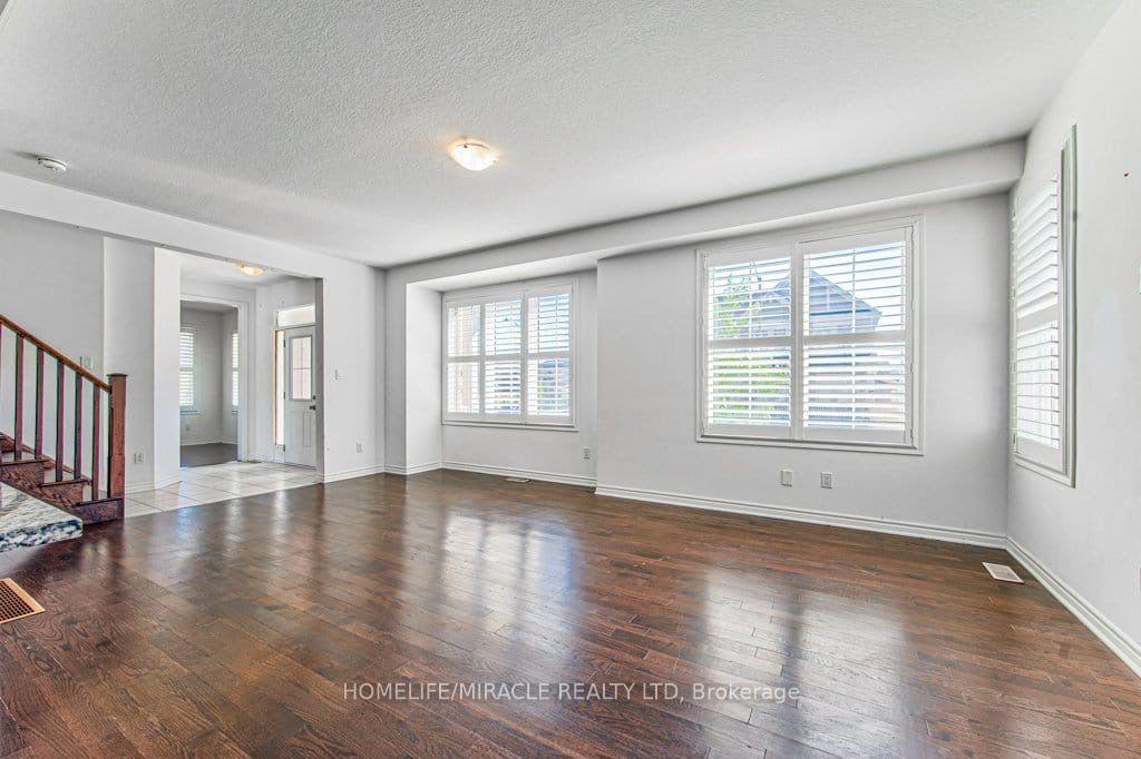 Photo 5 of 71 Pointer Street, Cambridge, Preston Heights — HOMEH