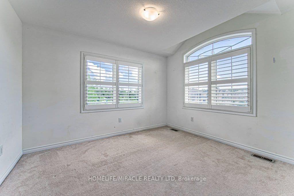 Photo 11 of 71 Pointer Street, Cambridge, Preston Heights — HOMEH