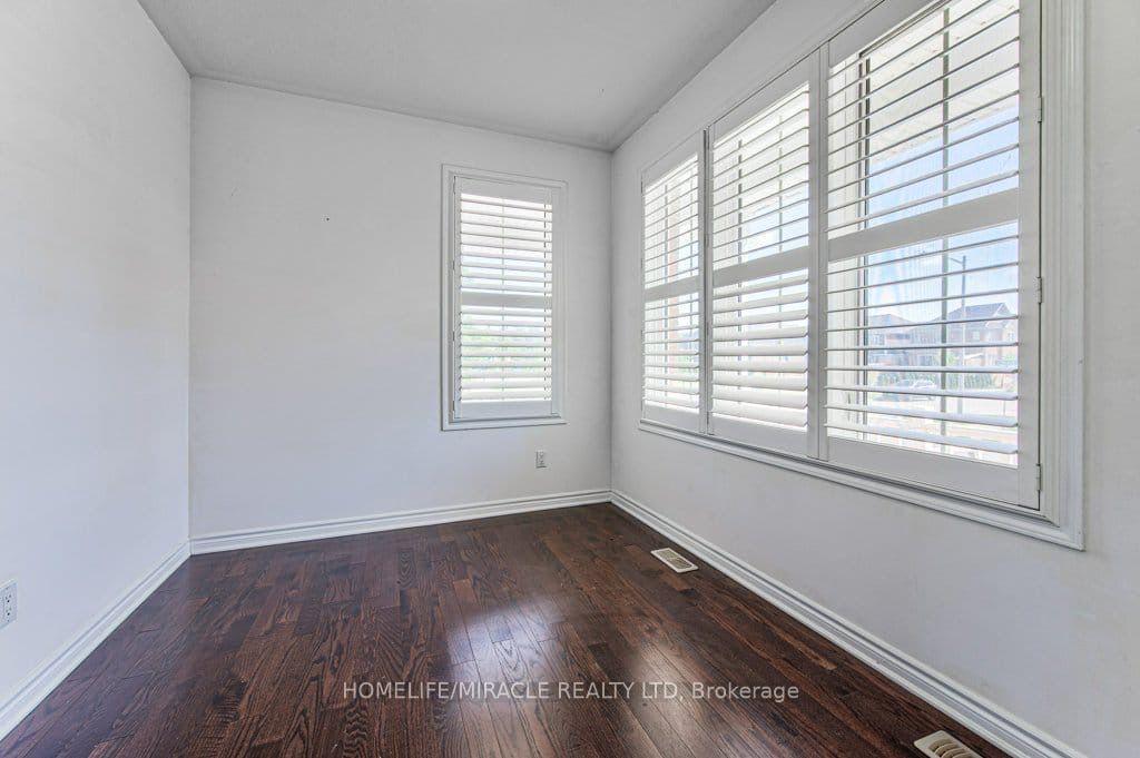 Photo 13 of 71 Pointer Street, Cambridge, Preston Heights — HOMEH