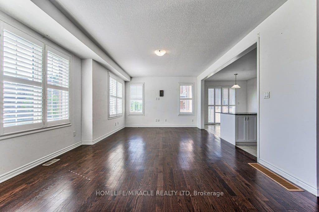 Photo 17 of 71 Pointer Street, Cambridge, Preston Heights — HOMEH