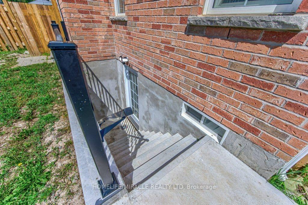 Photo 27 of 71 Pointer Street, Cambridge, Preston Heights — HOMEH