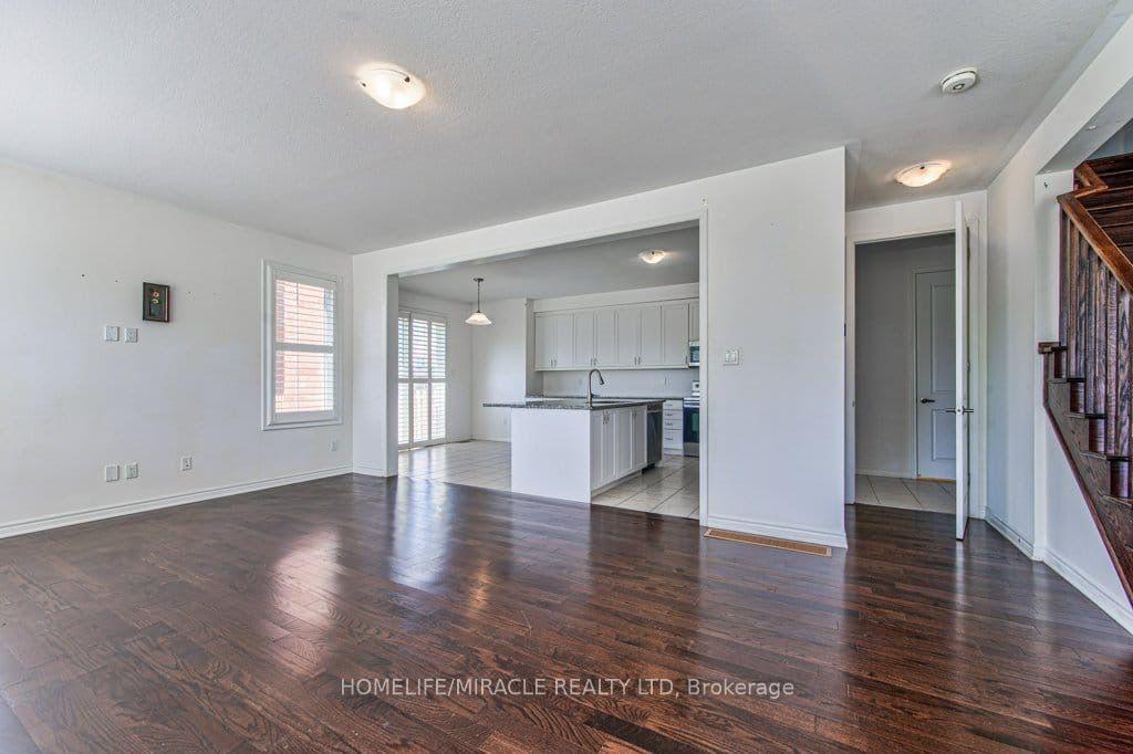 Photo 36 of 71 Pointer Street, Cambridge, Preston Heights — HOMEH