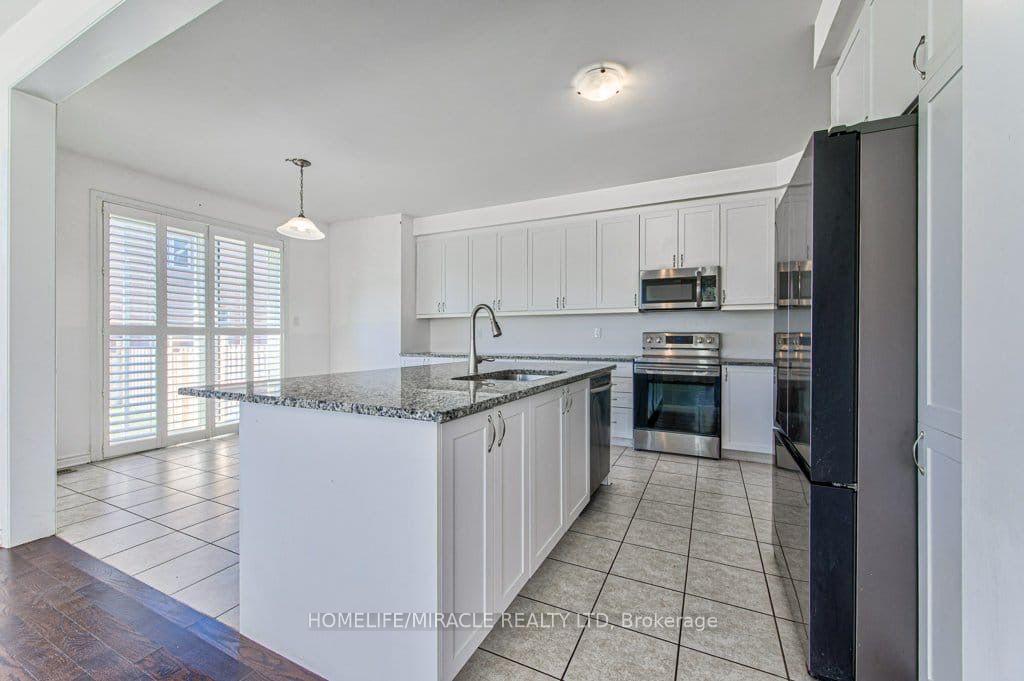 Photo 38 of 71 Pointer Street, Cambridge, Preston Heights — HOMEH