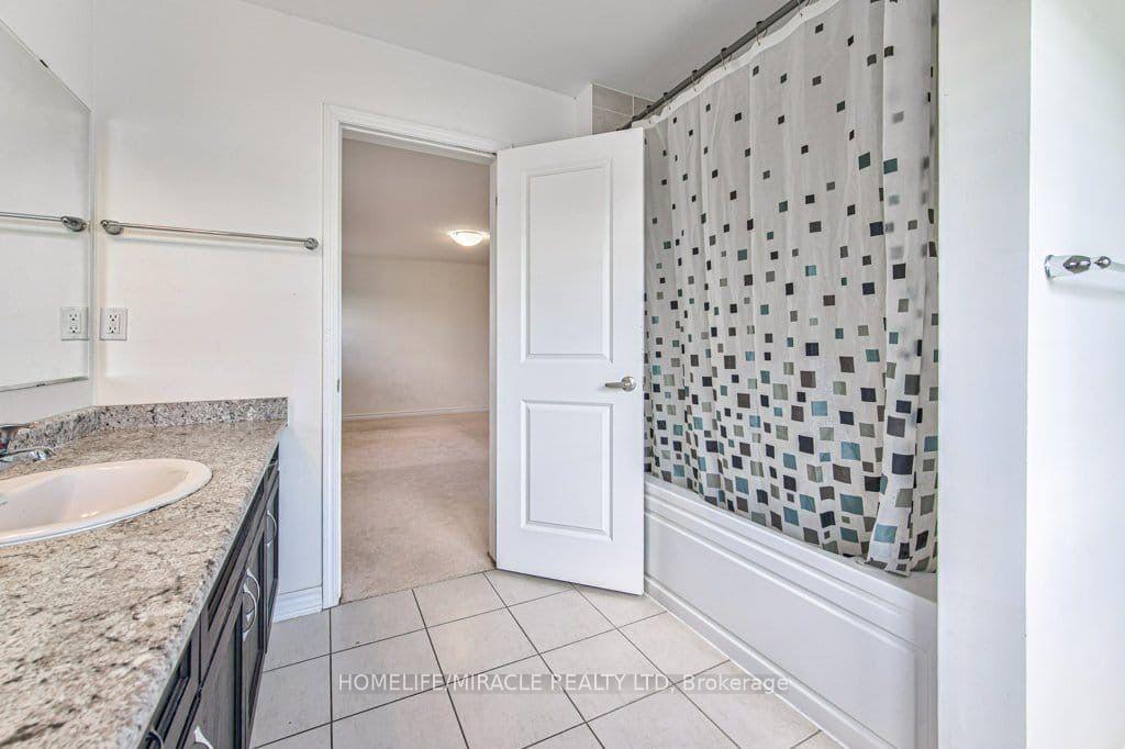 Photo 41 of 71 Pointer Street, Cambridge, Preston Heights — HOMEH