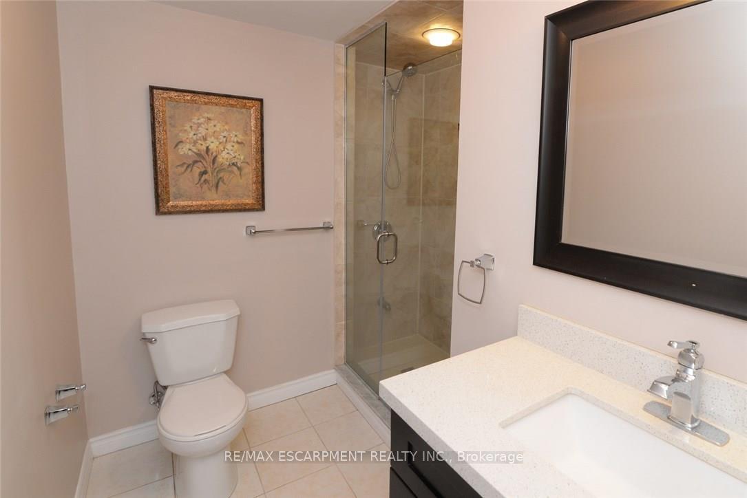 Photo 27 of 24 Bosworth Street, Hamilton, Meadowlands — HOMEH