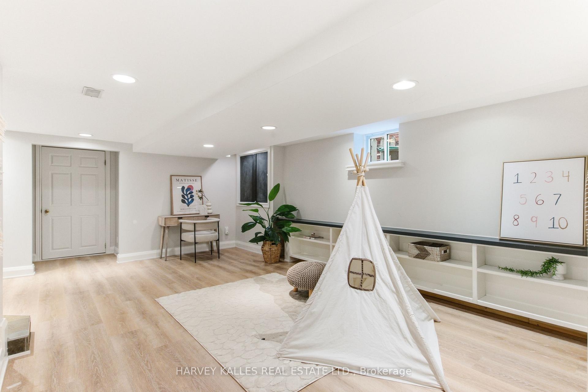 Photo 30 of 30 Millwood Road, Toronto, Mount Pleasant West — HOMEH