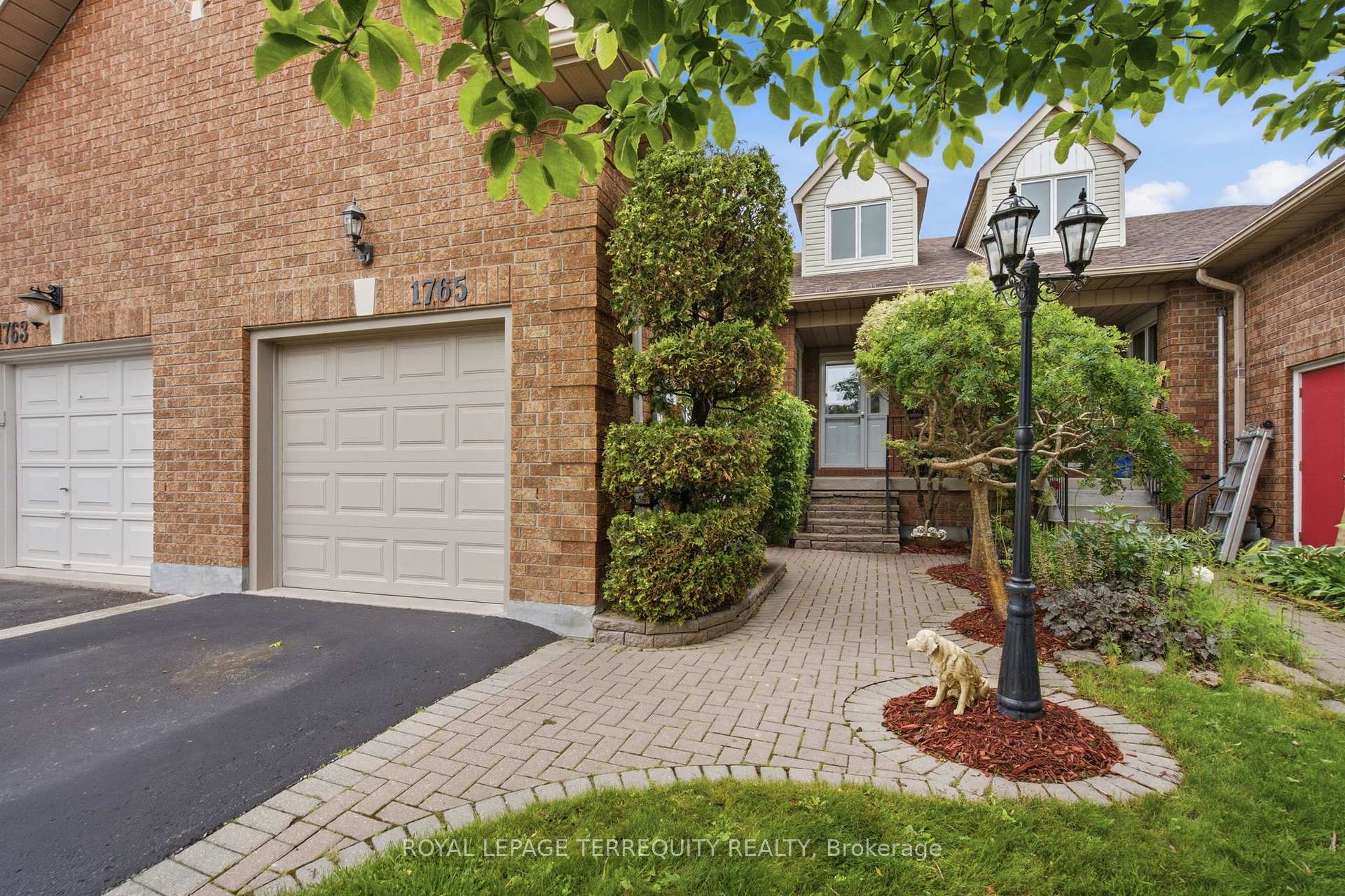 Front of 1765 Dufferin Street