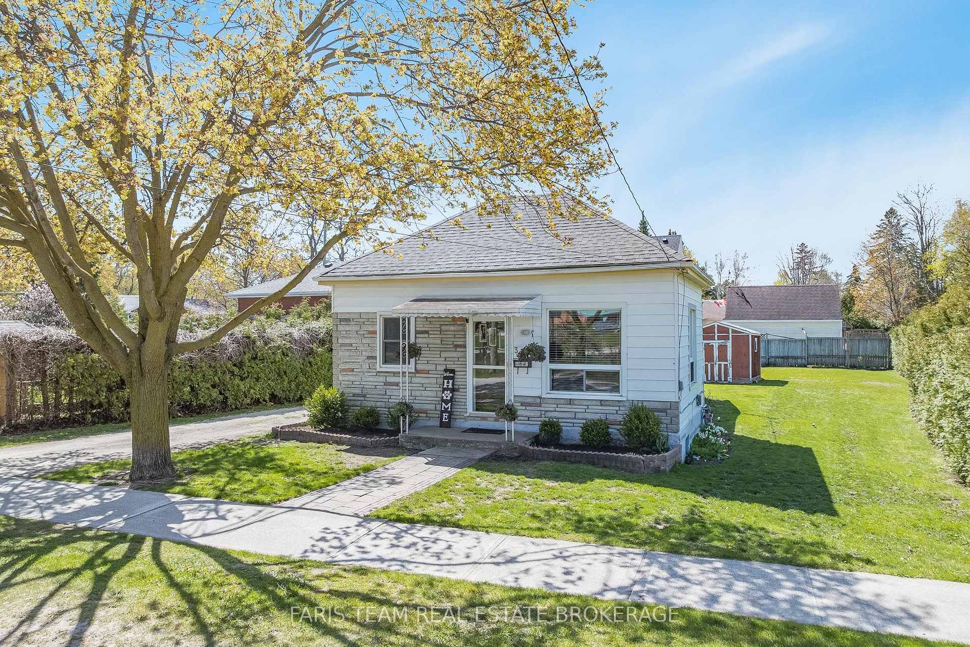 Photo 7 of 32 Lorne Avenue, Collingwood — HOMEH