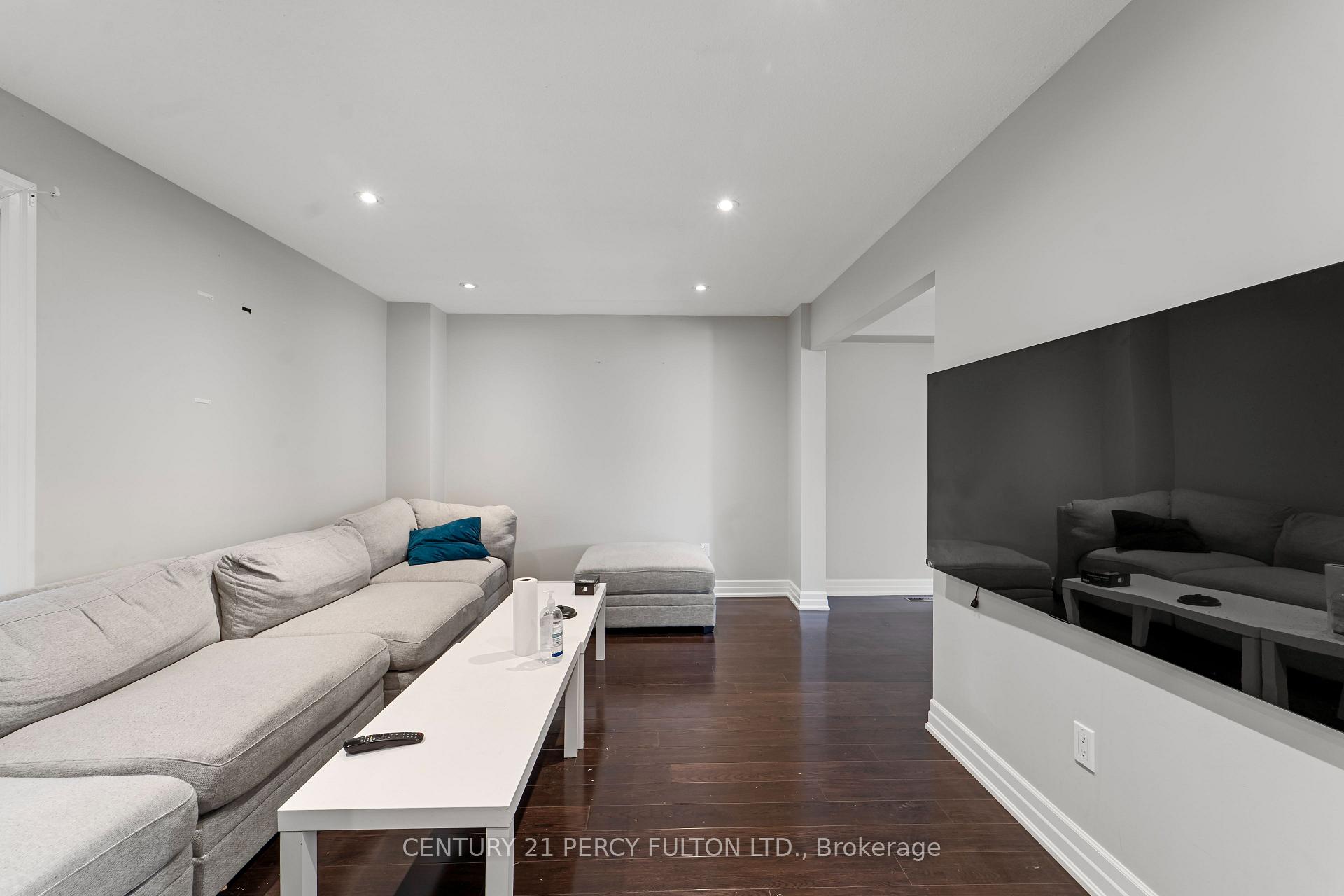Photo 7 of 55 Chalmers Crescent, Ajax, Central — HOMEH