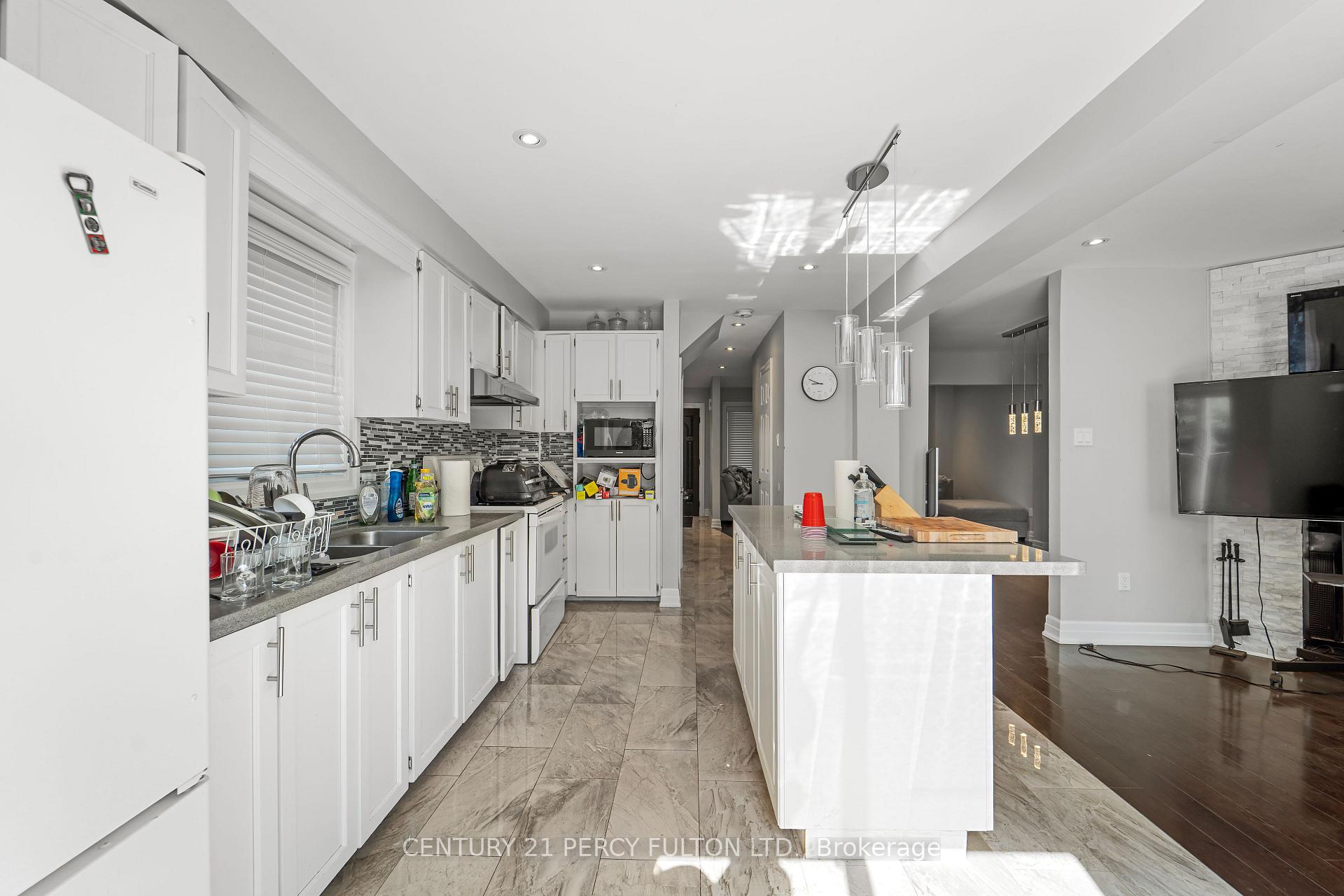 Photo 11 of 55 Chalmers Crescent, Ajax, Central — HOMEH