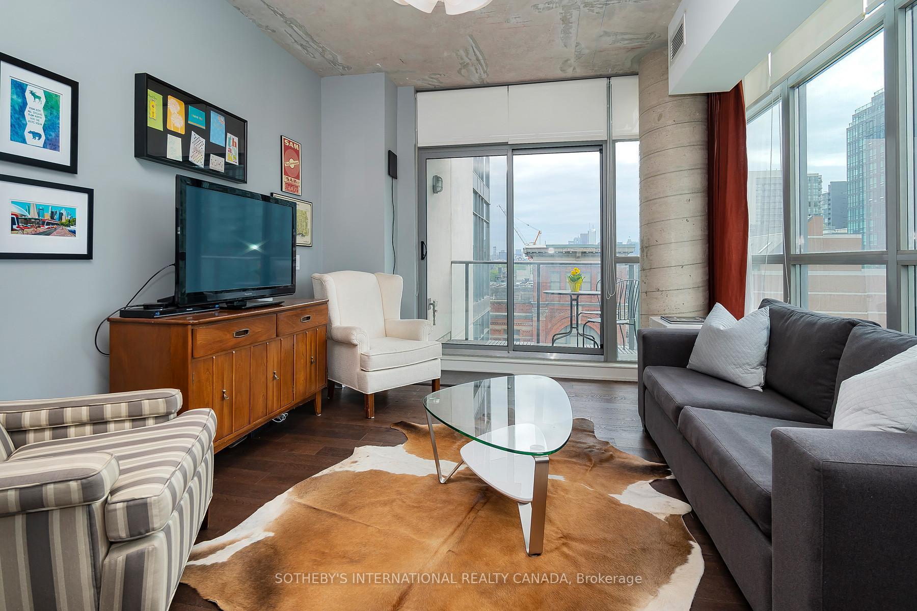 Photo 2 of Unit 706, 2 Gladstone Avenue, Toronto, Little Portugal — HOMEH