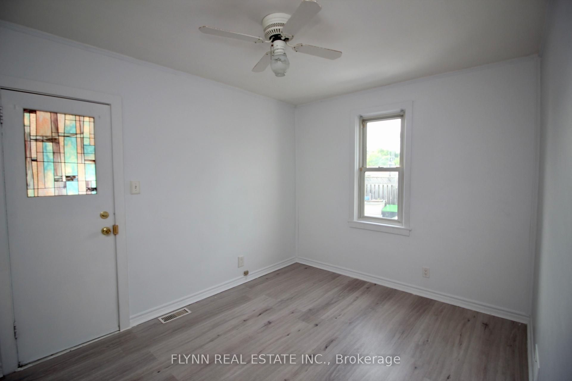 Photo 8 of 86 Argyle Crescent, St. Catharines, E. Chester — HOMEH